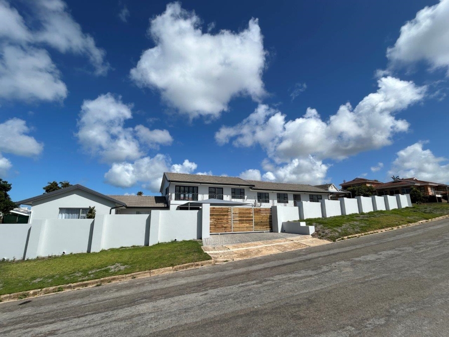 9 Bedroom Property for Sale in Jeffreys Bay Central Eastern Cape